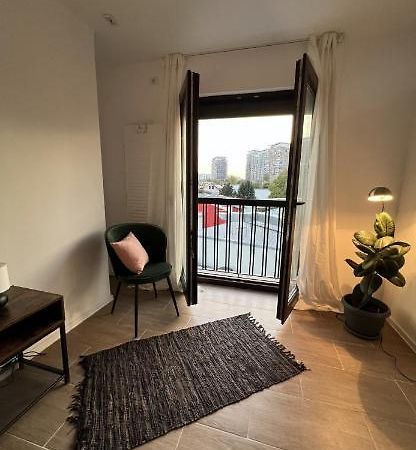 Perla Apartament Lägenhet Bukarest Exteriör bild